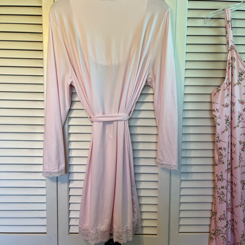 Pink Floral Robe & Nightgown - Picture 11 of 15